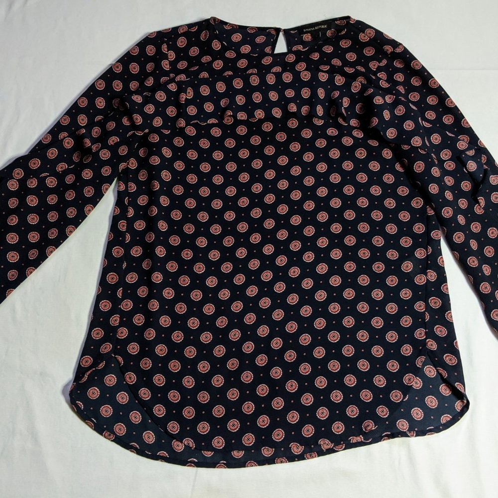 Banana Republic blouse. - Picture 6 of 6